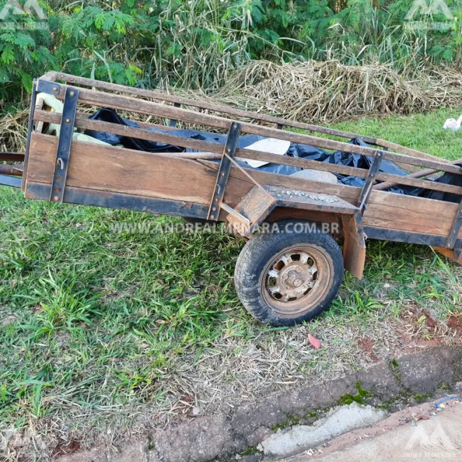 Kombi capota em Iguatemi deixando três pessoas feridas