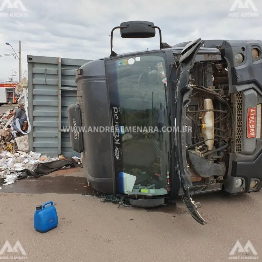 Motorista tomba caminhão em Maringá e sai ileso