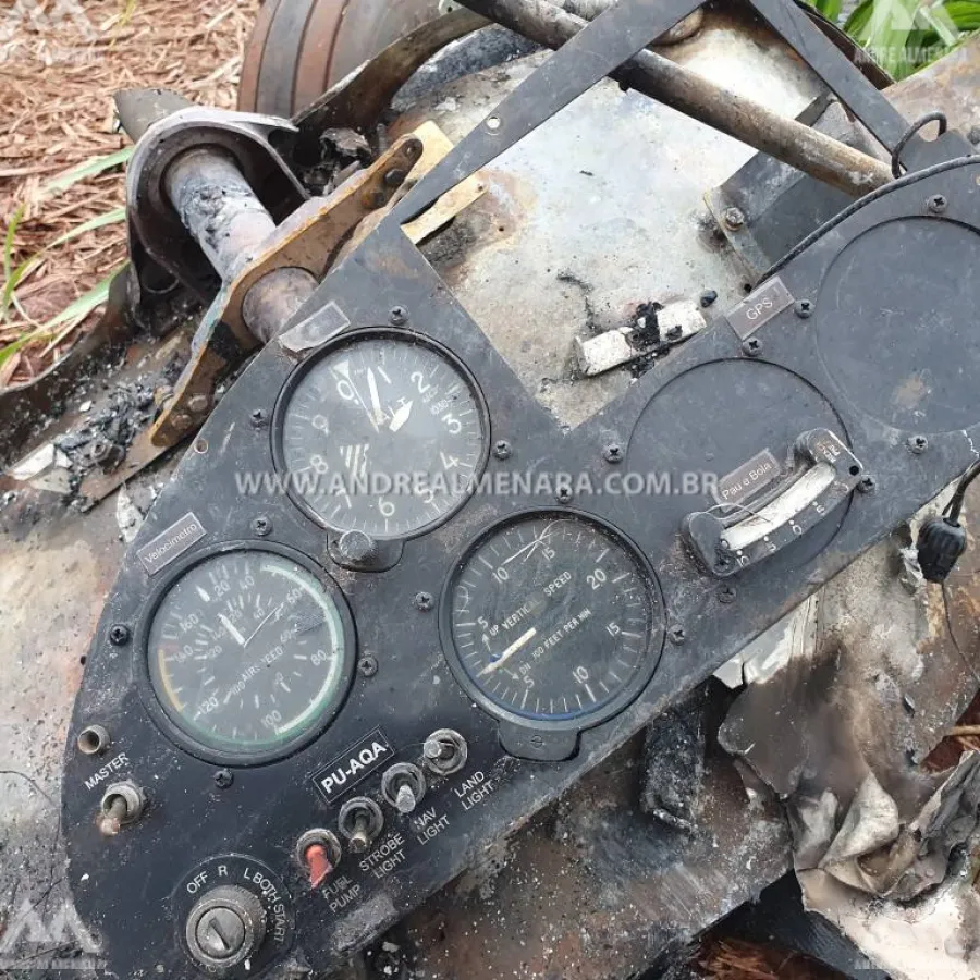 Avião furtado em Iguatemi é encontrado queimado em estrada rural
