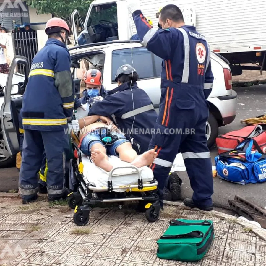 Casal fica ferido em acidente no Jardim Liberdade em Maringá