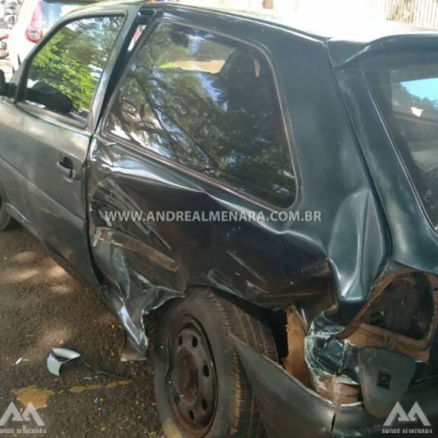 Mulher perde controle de veículo e capota na cidade de Maringá
