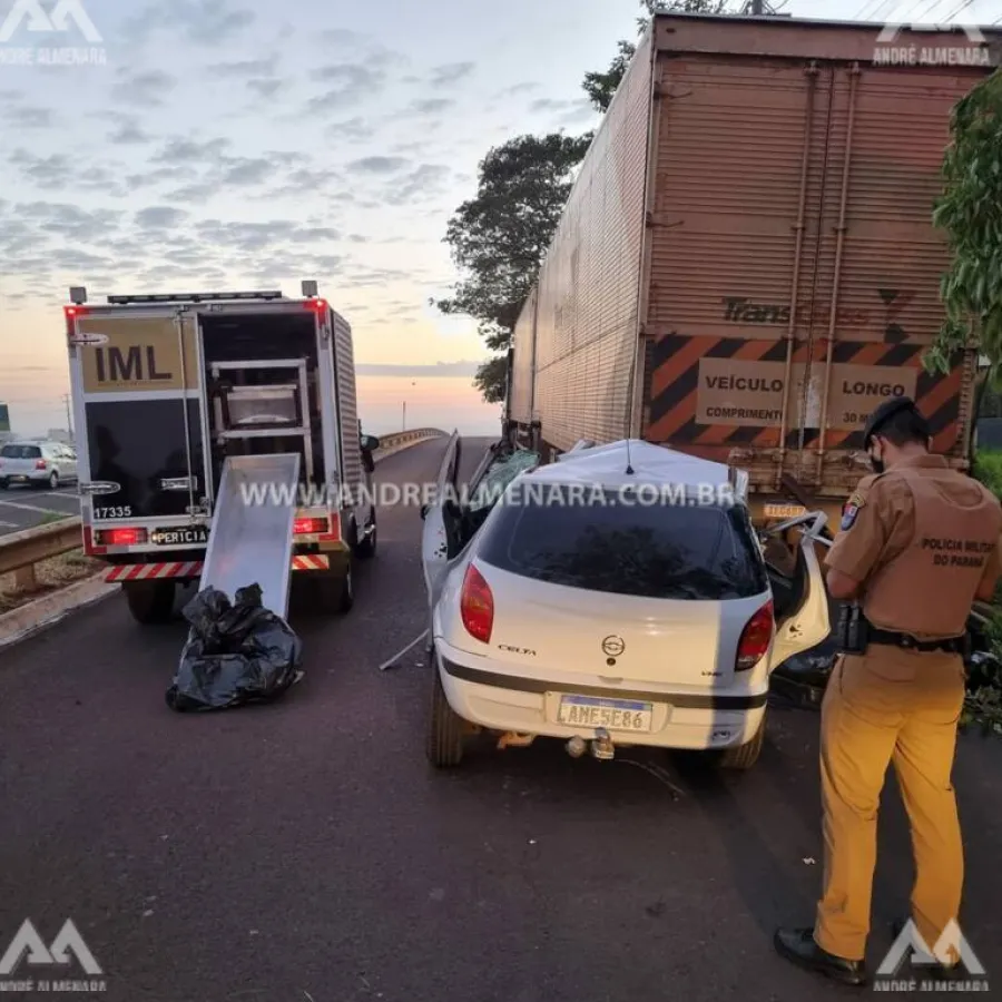 Motorista bate em carreta estacionada e causa acidente com morte em Maringá