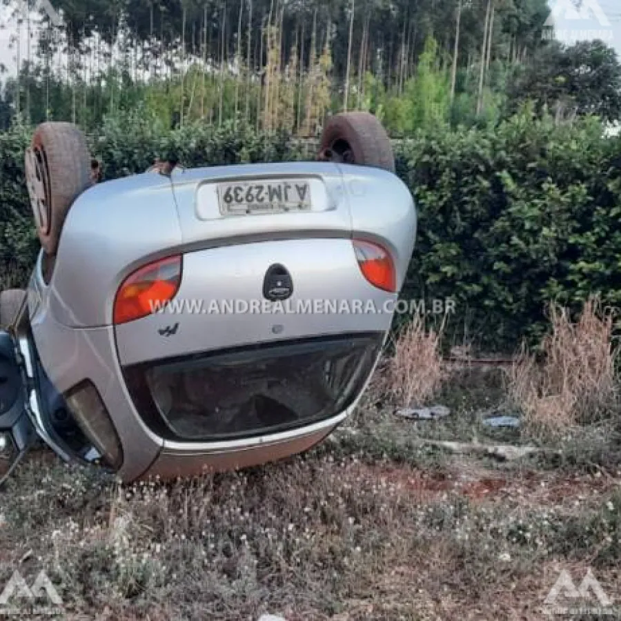 Motorista perde controle de veículo e capota no Contorno Sul de Maringá