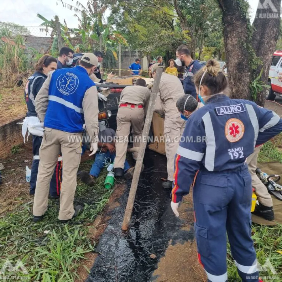 Empilhadeira tomba deixando homem ferido em Maringá
