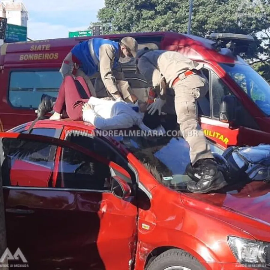 Mulher é arremessada em cima do teto após acidente em Maringá