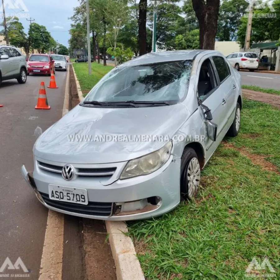 Homem fica ferido após capotar automóvel na Avenida Mandacaru