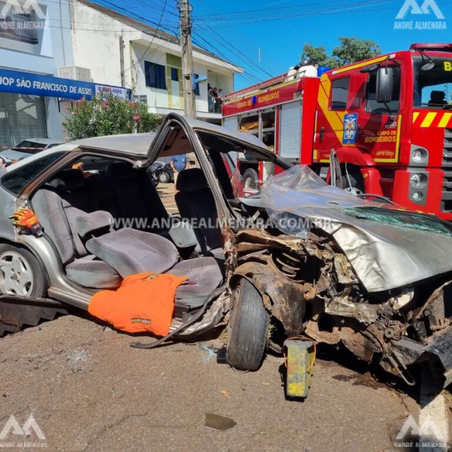 Mulher fica gravemente ferida ao sofrer acidente de carro em Maringá