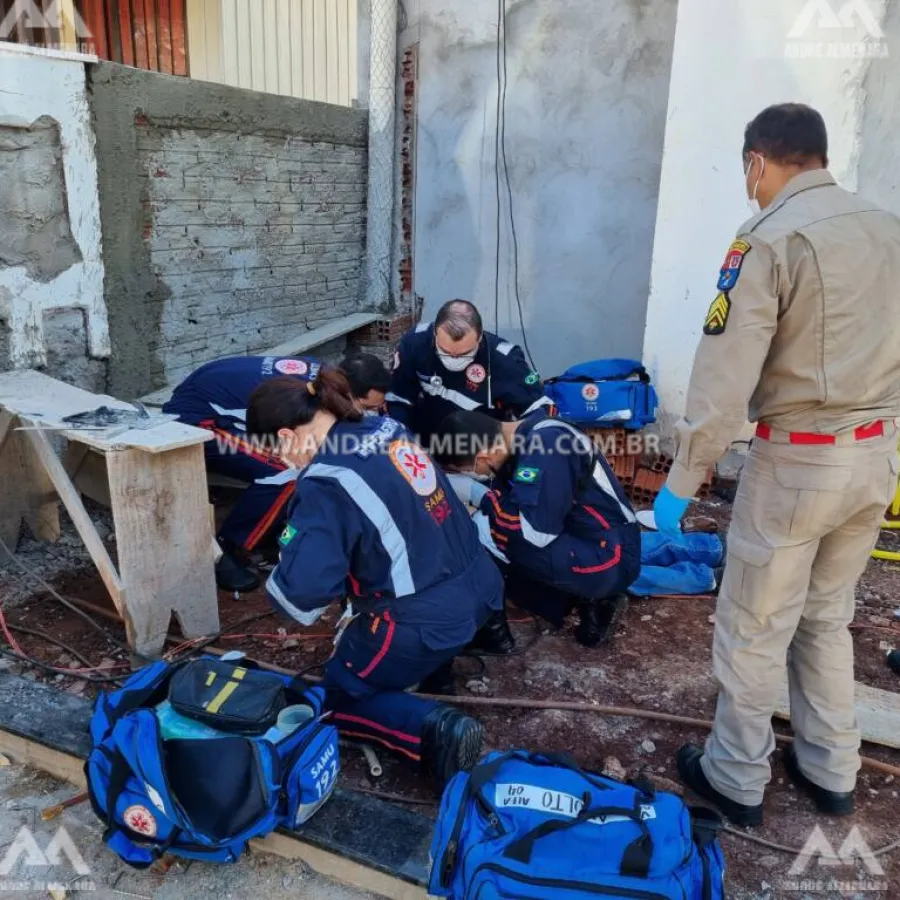Trabalhador fica ferido ao cair de escada em obra na zona 4 em Maringá