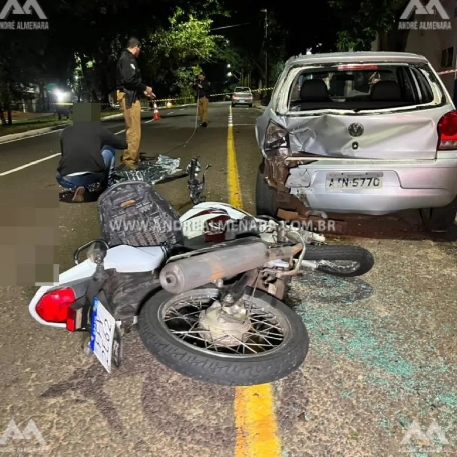 Jovem de 18 anos morre de moto ao bater na traseira de automóvel