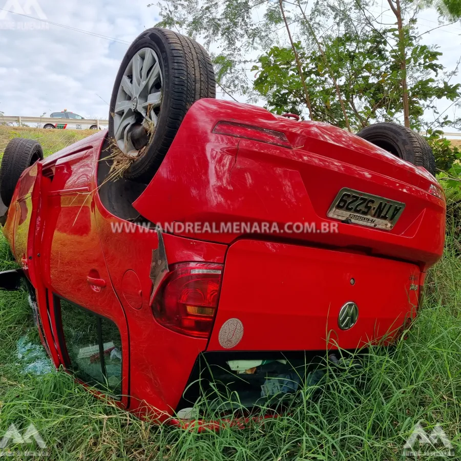 Mulher sofre acidente ao perder a direção de seu veículo na rodovia de Mandaguaçu.