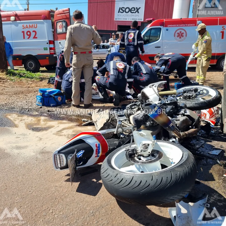 Alunos de Educação Física sofrem acidente gravíssimo na Avenida Morangueira em Maringá. Piloto da moto morre na hora.