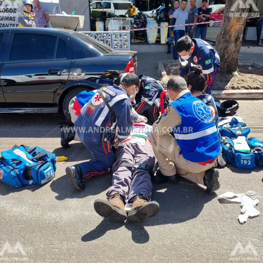 Motoboy é entubado ao sofrer acidente gravíssimo na Avenida Colombo em Maringá.