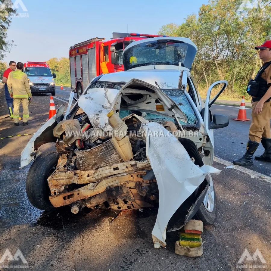 Mulher de 32 anos fica ferida ao sofrer acidente gravíssimo na rodovia PR-317 em Maringá.