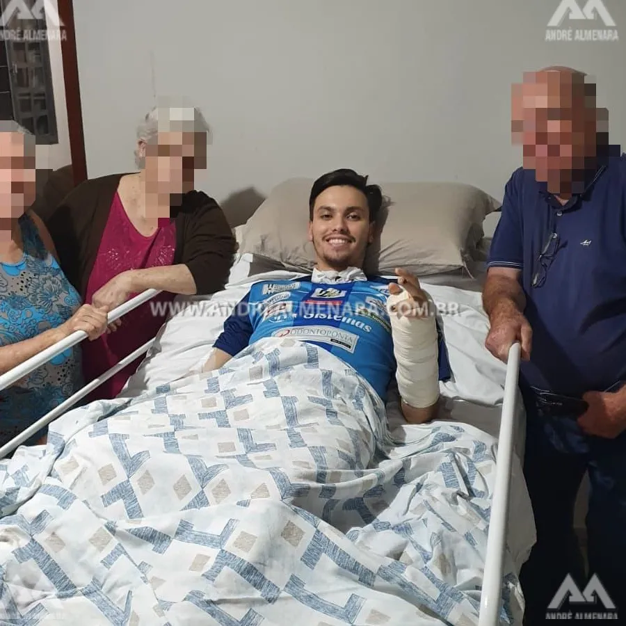 Estudante de educação física deixa hospital após sofrer acidente de moto na Avenida Morangueira 
