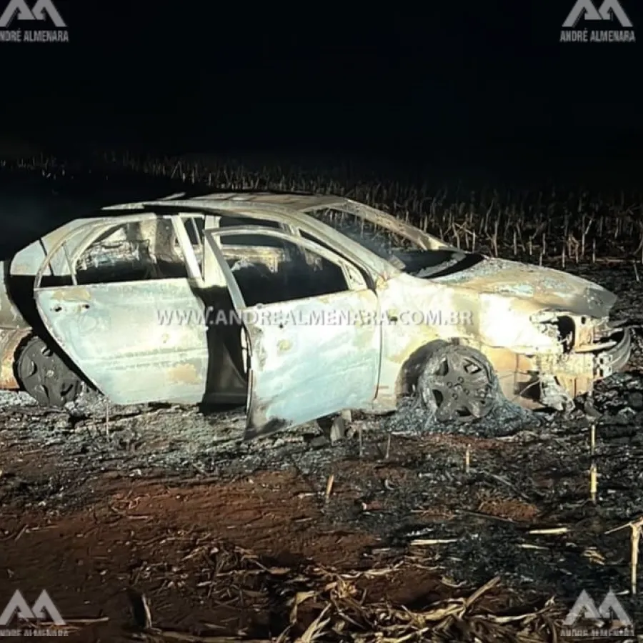 Carro usado por criminosos em homicídio no Distrito de Iguatemi é encontrado incendiado
