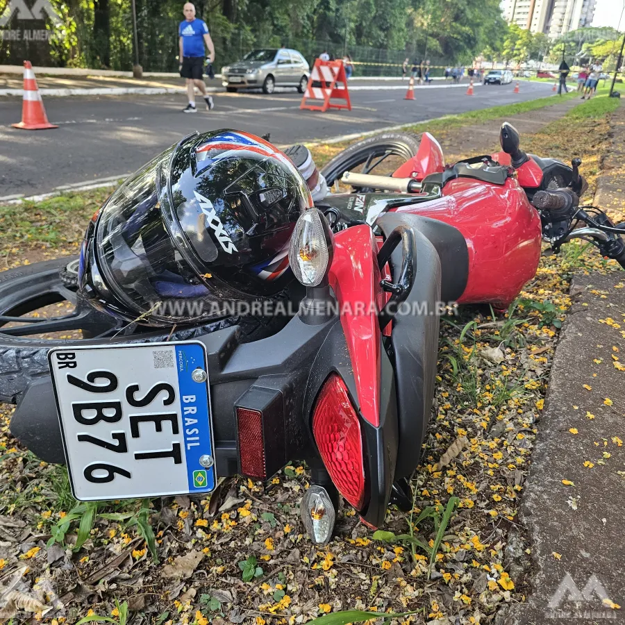 Motociclista tem a perna arrancada após bater contra uma placa de sinalização em Maringá