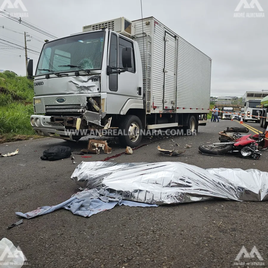 Motociclista morre ao bater de frente com caminhão no Contorno Sul