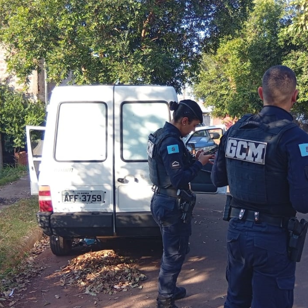 Veículo furtado em Maringá é recuperado pela Guarda Municipal de Sarandi