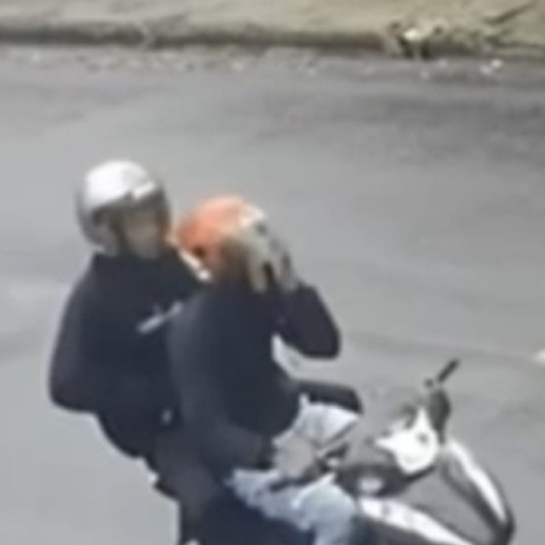 Motoneta usada por criminosos em homicídio na cidade de Sarandi é localizada