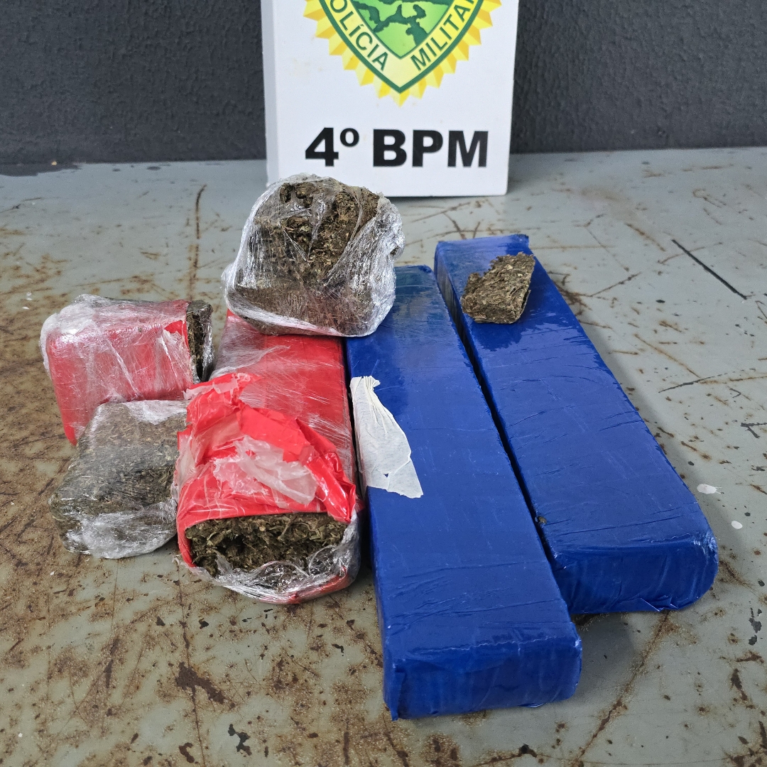 Casal é detido com tabletes de maconha após perseguição policial