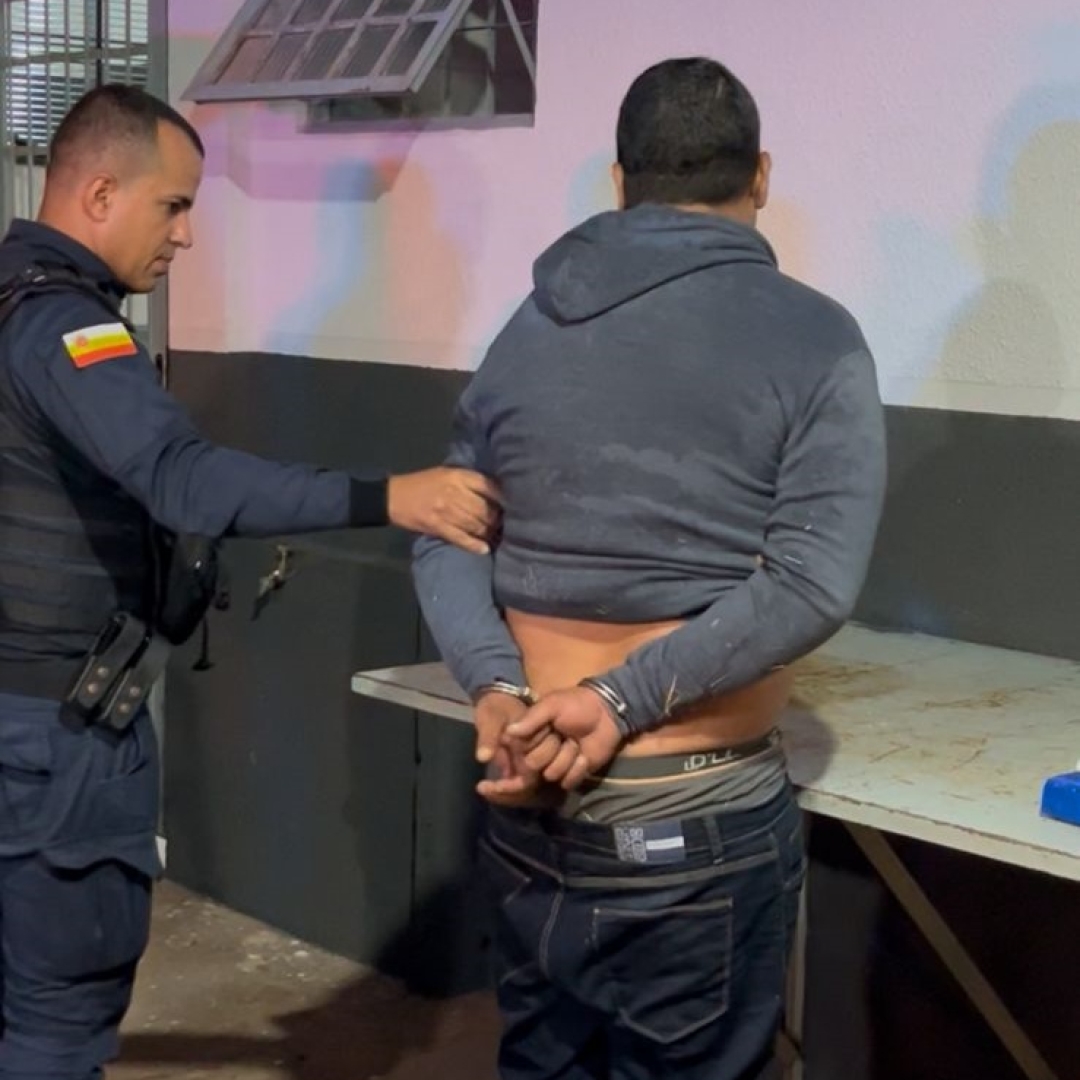 Motoboy é preso com tabletes de maconha após sofrer acidente em Maringá