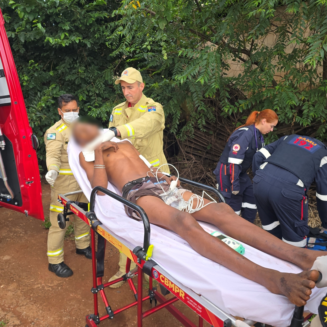 Ladrão é baleado ao tentar furtar motos de barracão da Polícia Civil