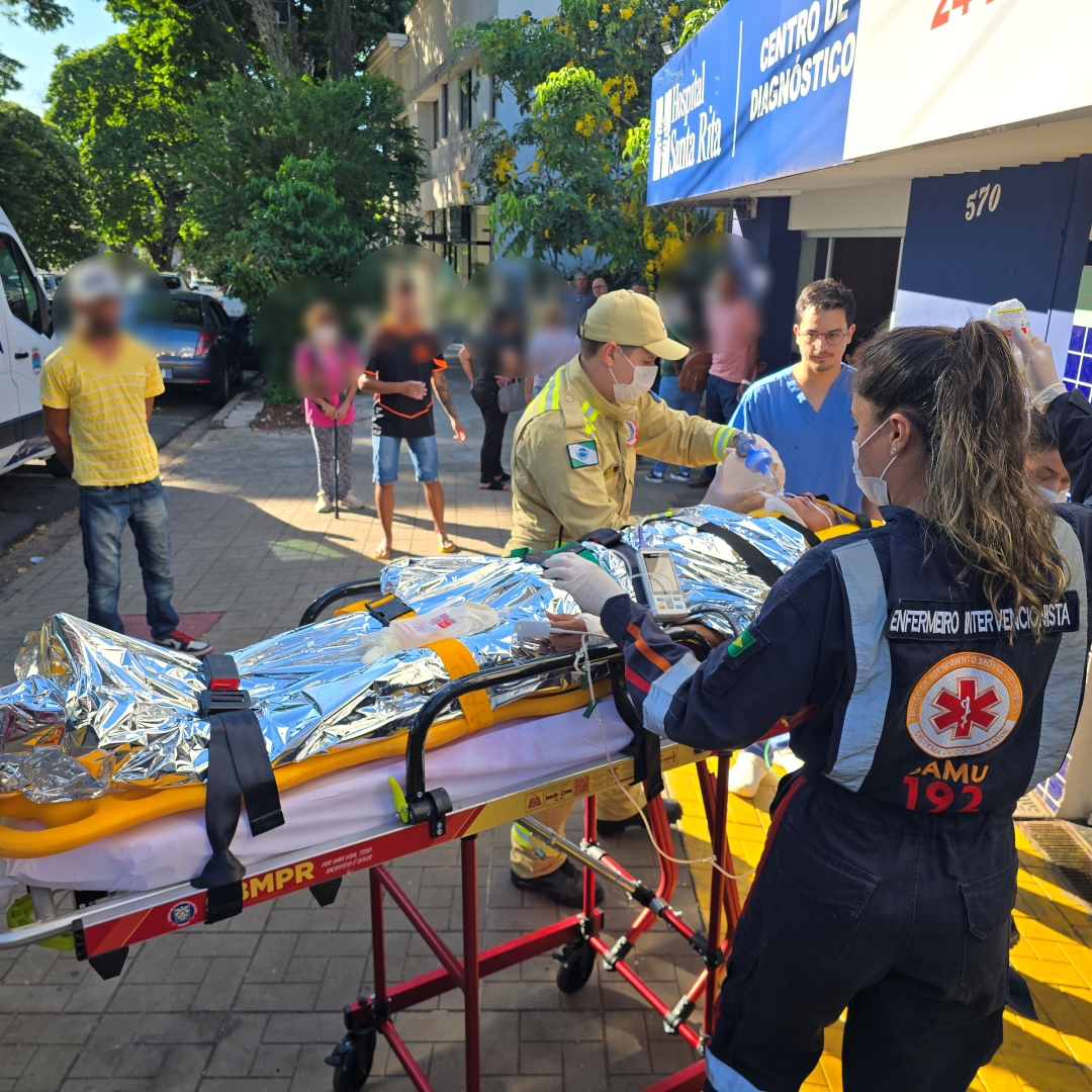 Homem de 62 anos é intubado após cair de 6 metros de altura em loja de shopping