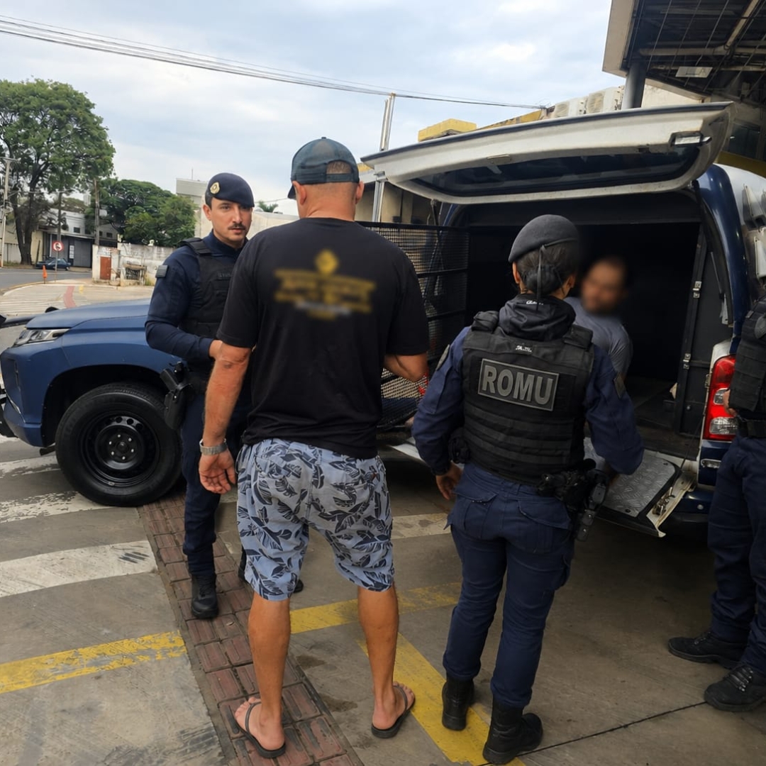 Briga por divisão de despesas em casa de prostituição acaba em facada no Maringá Velho