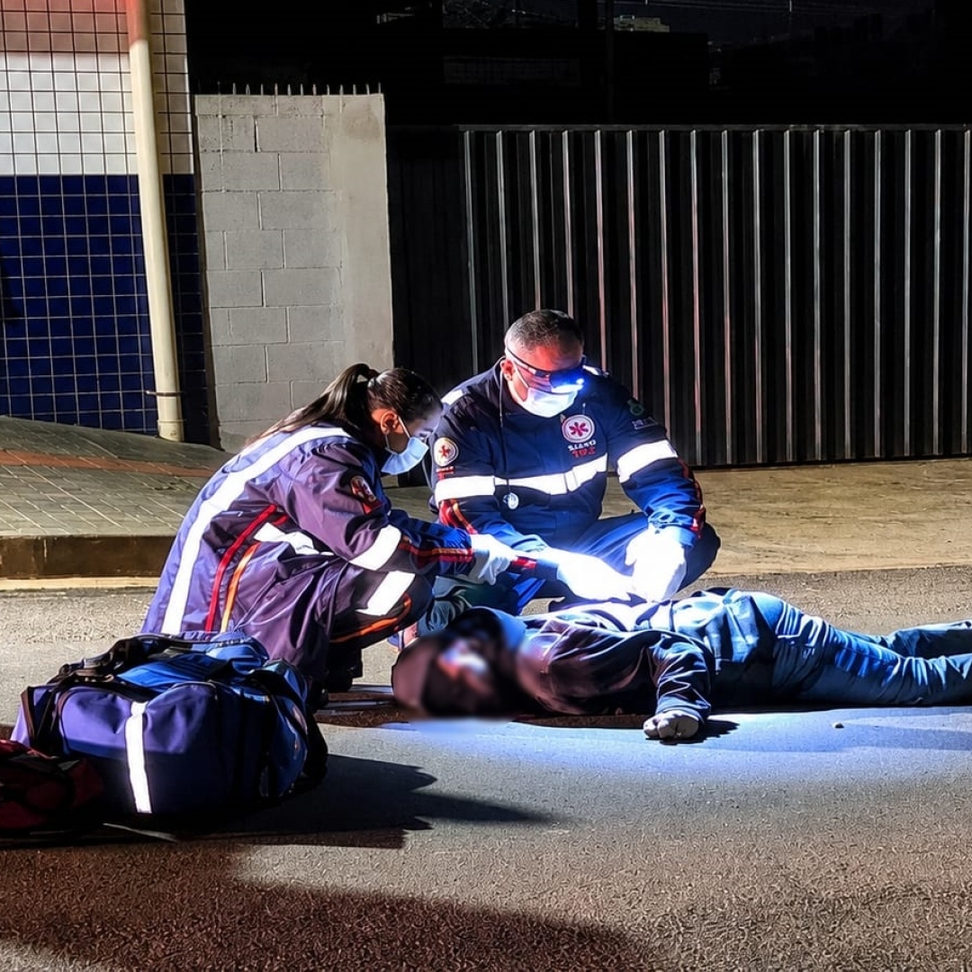 Crime brutal: atirador encapuzado invade tabacaria e executa comerciante em Mandaguaçu