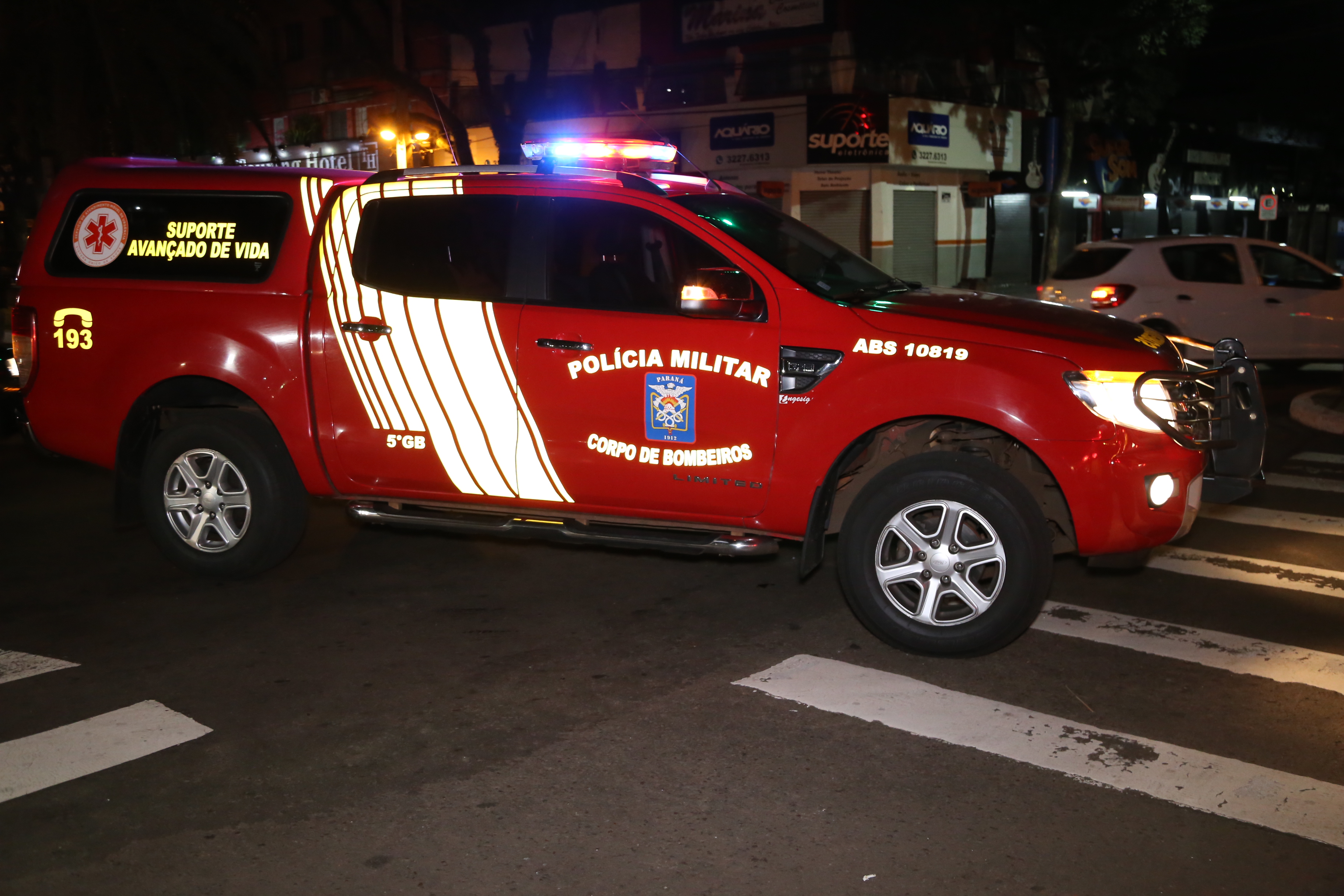 Travesti é ferida por tiro no centro de Maringá
