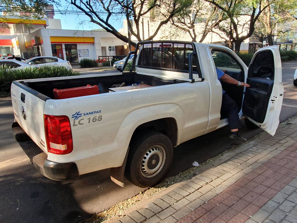 Motorista da Sanepar de Maringá é flagrado dirigindo veículo embriagado