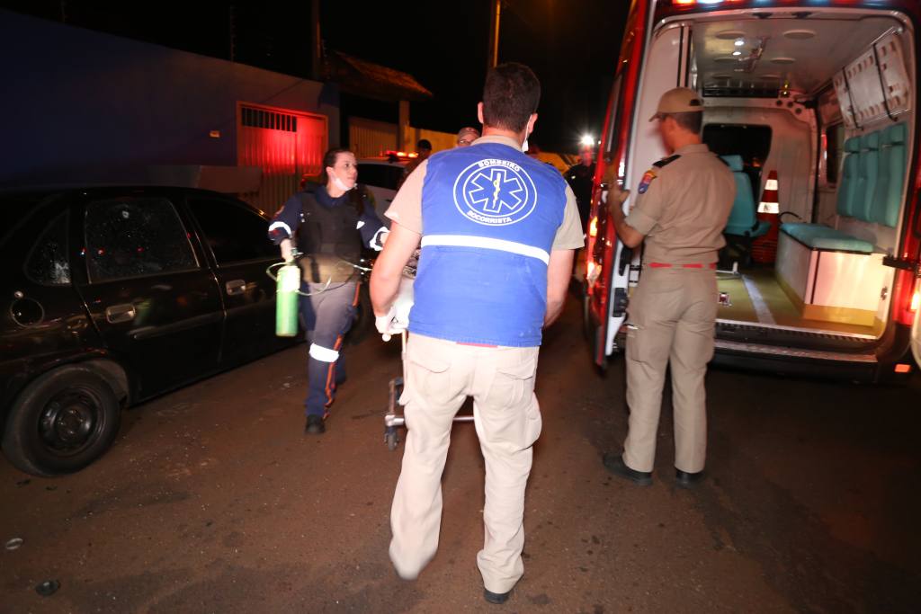 Festa em chácara termina com um assassinado e outro baleado em Maringá