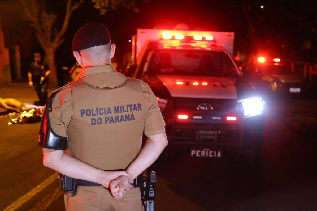 Homem é morto a tiros na frente de sua casa em Maringá