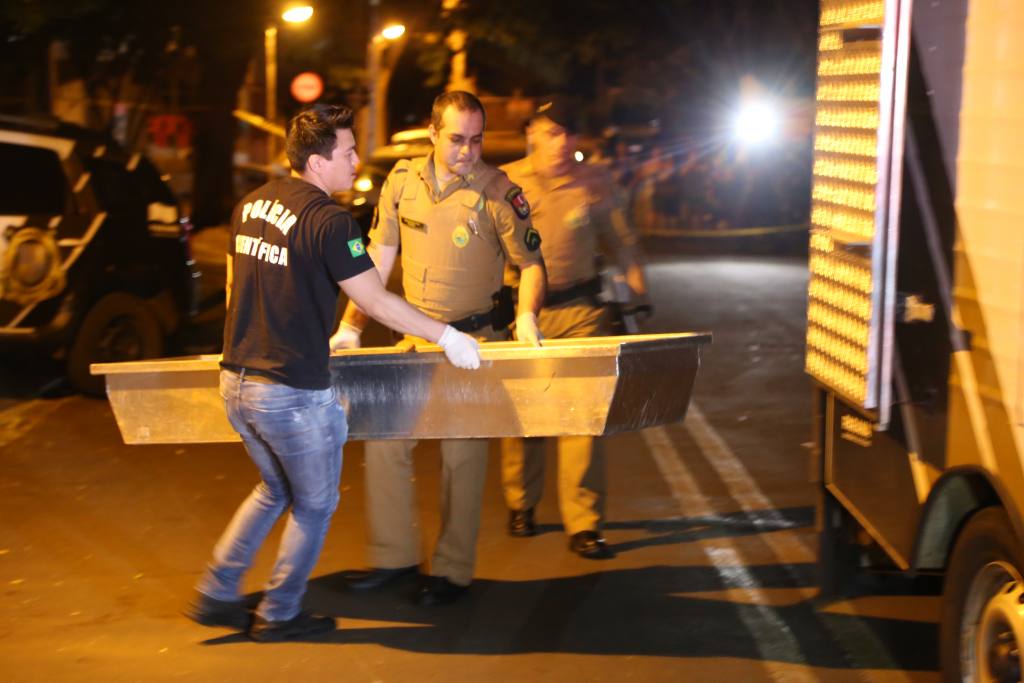 Homem é morto a tiros na frente de sua casa em Maringá