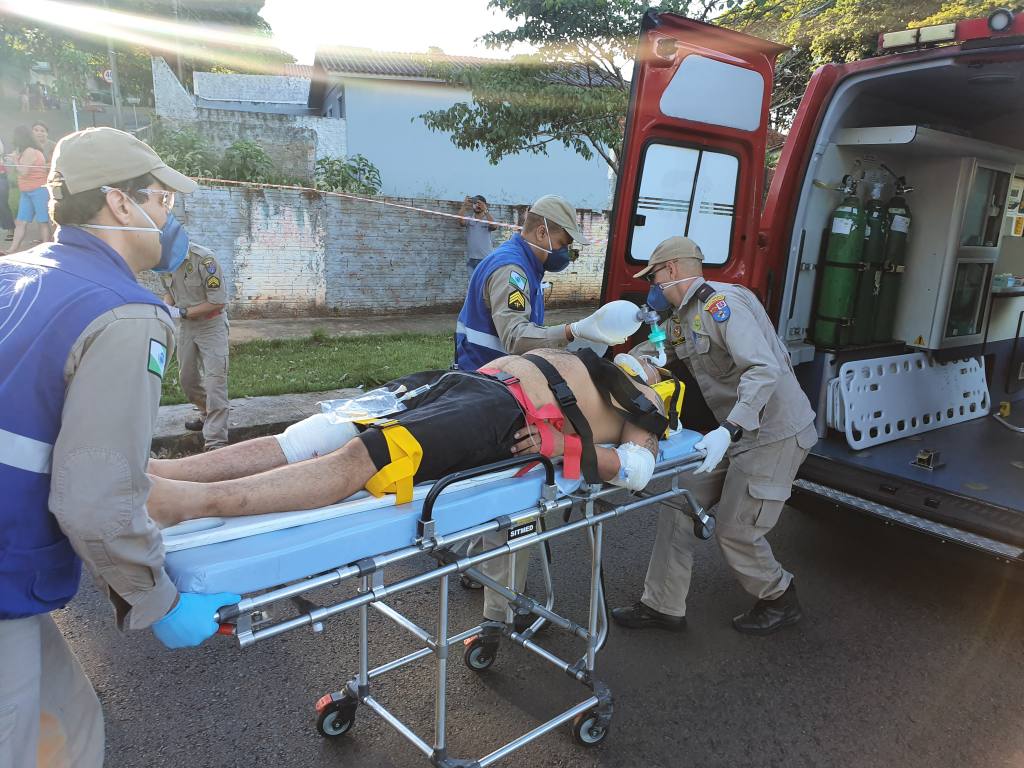 Acidente no Conjunto Ney Braga deixa motociclista gravemente ferido