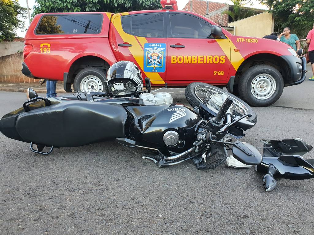 Acidente no Conjunto Ney Braga deixa motociclista gravemente ferido