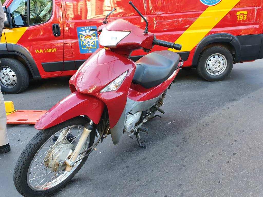 Motociclista de 30 anos é intubado após sofrer acidente no centro de Maringá