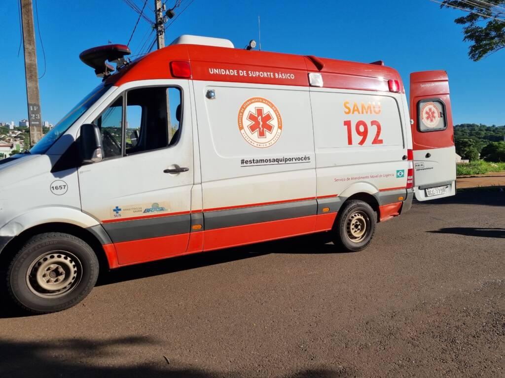 Criança de 10 anos é atropelada ao atravessar a rua