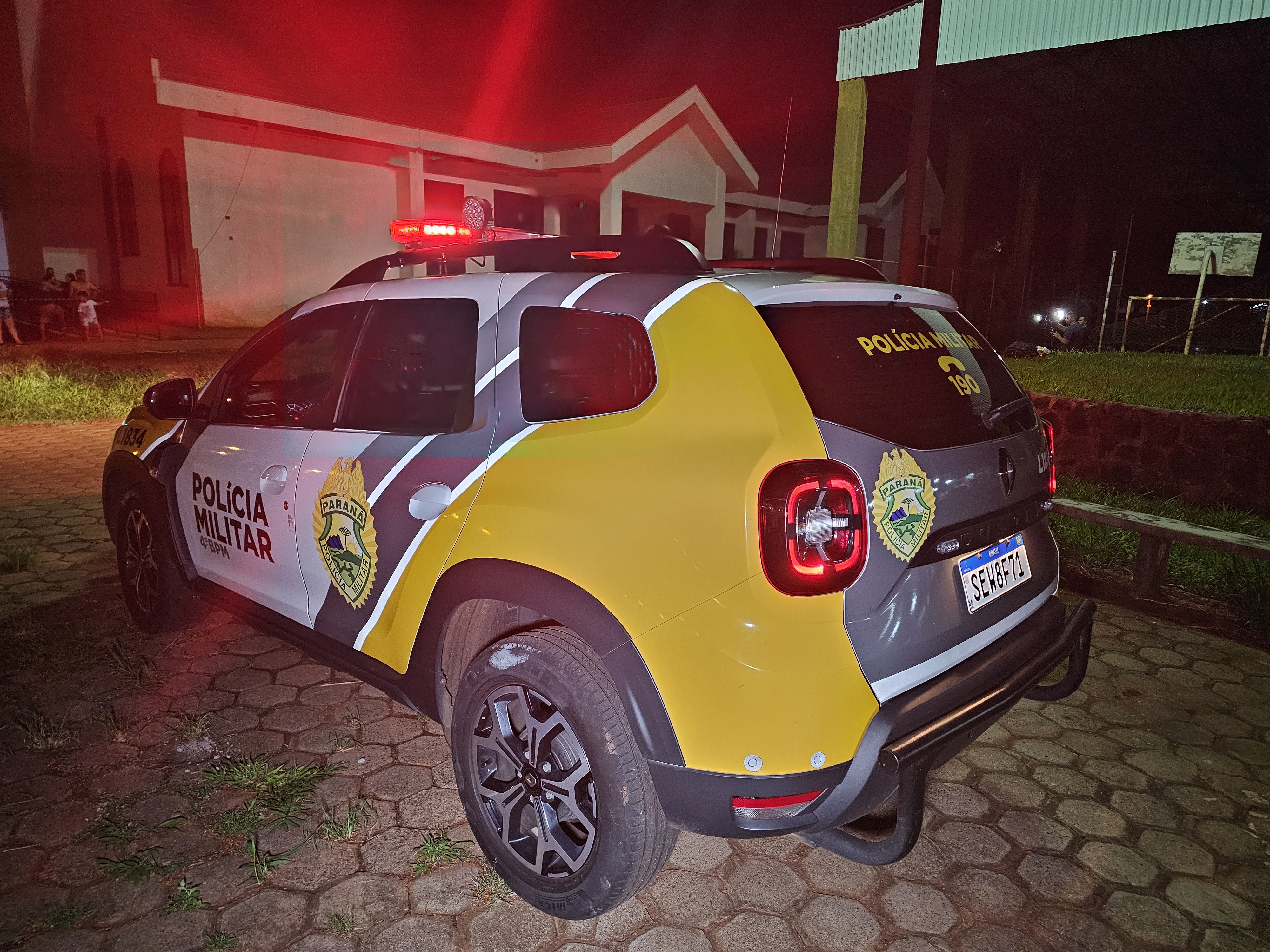 Jovem de 19 anos é executado a tiros ao lado de igreja em Maringá