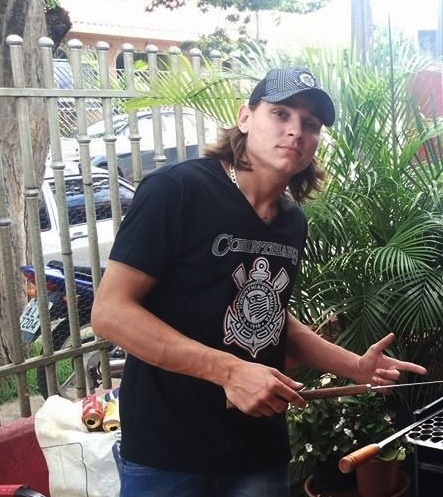 Motorista que foi condenado a 22 anos de prisão por matar um jovem e deixar outro gravemente ferido é preso em Maringá