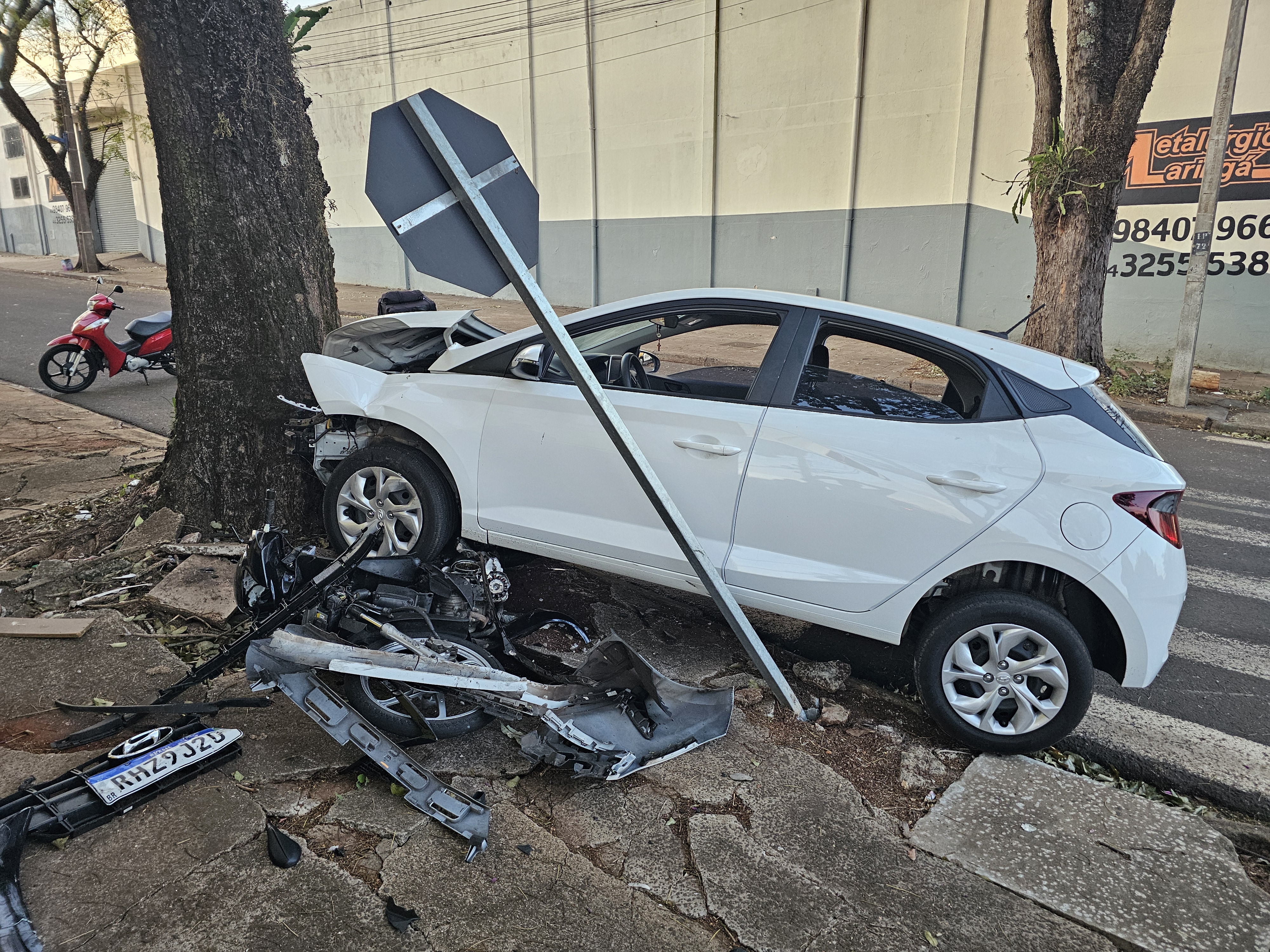 Motorista que causou acidente gravíssimo em motociclista paga fiança e sai da cadeia